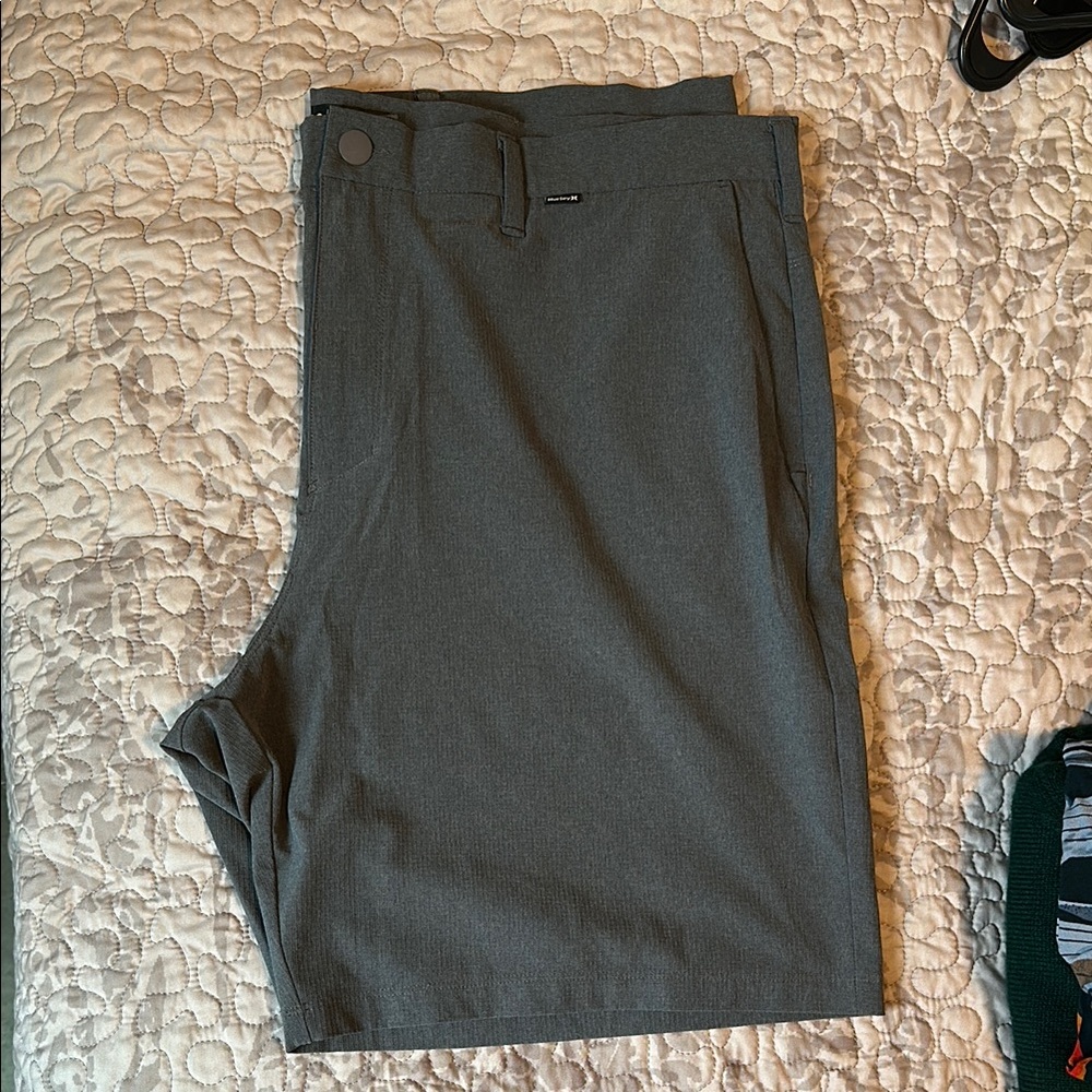 Hurley Men's Gray Dress Shorts